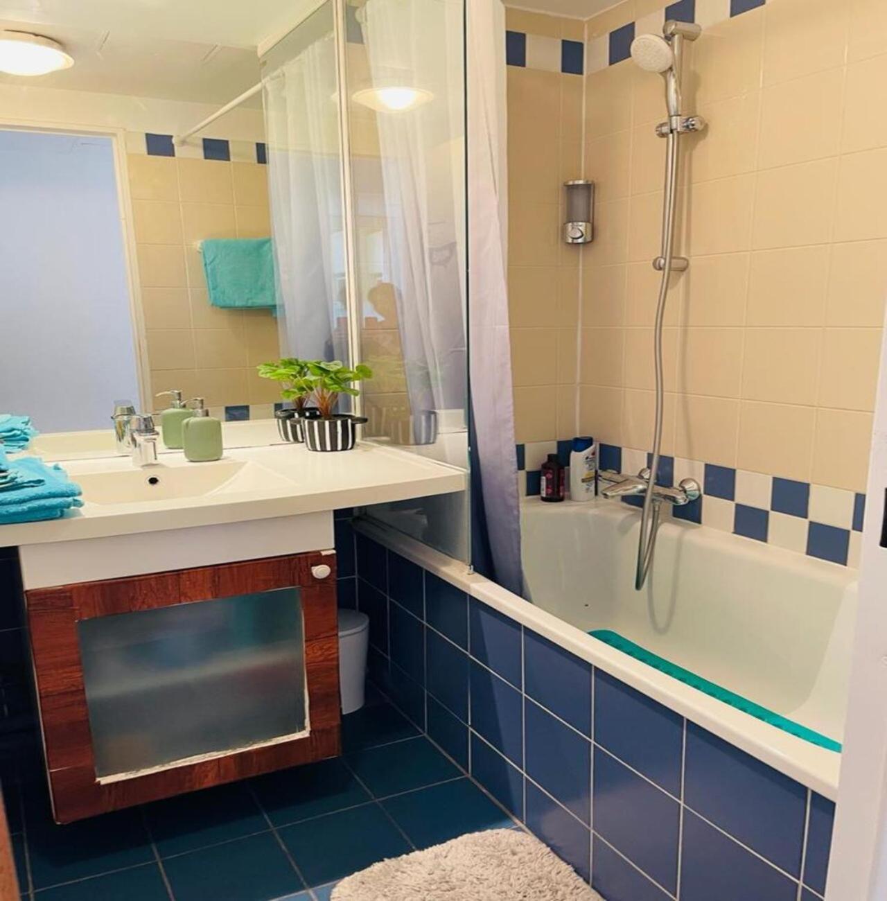 Ryan Homes - In Aparthotel - La Defense Courbevoie Bagian luar foto